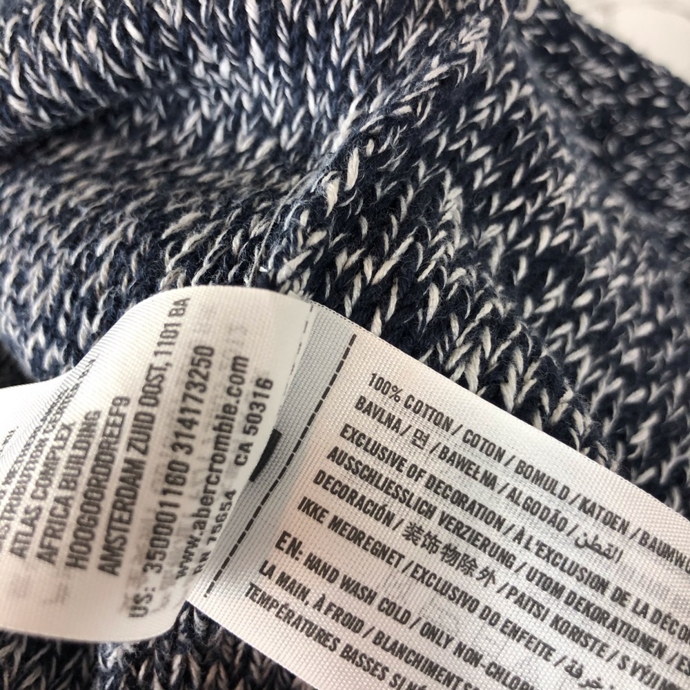 Hollister Hoodie Sweater w/fringe Navy/Wht… - Picture 5 of 5